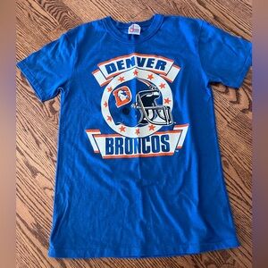 Vintage Denver Broncos SS T Shirt Mens Medium Blue NFL 90s  Made in USA Gara